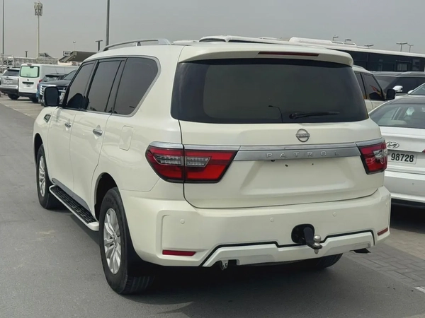 Nissan Patrol SE 2015 - GCC Specs fullopshin look 2024