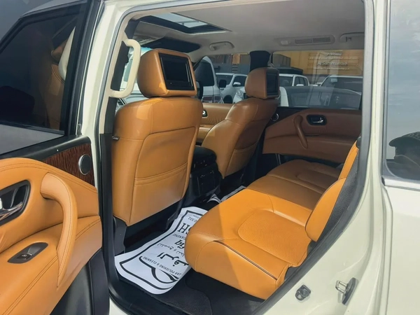 Nissan Patrol SE 2015 - GCC Specs fullopshin look 2024