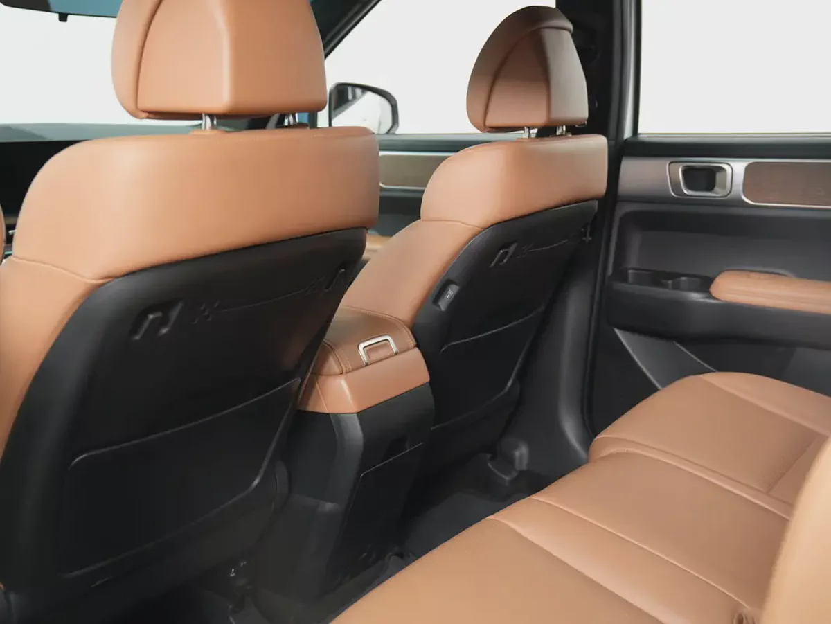 GCC specs | LOW MILEAGE | 2024 Santa Fe-11-11