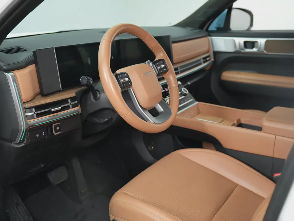 GCC specs | LOW MILEAGE | 2024 Santa Fe-6-6