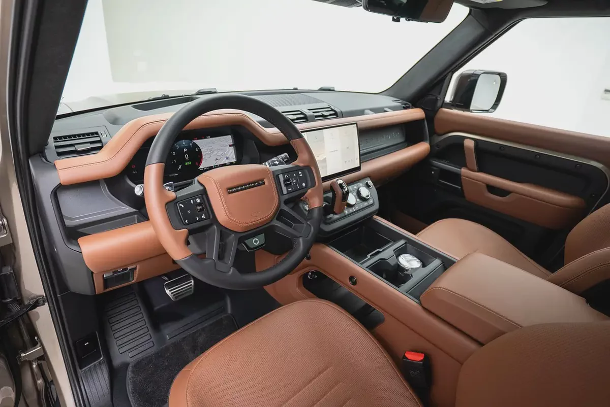 2025 LAND ROVER DEFENDER P635 OCTA | GCC 5 YEARS WARRANTY | 635 HP | HIGH SPEC |-11-11