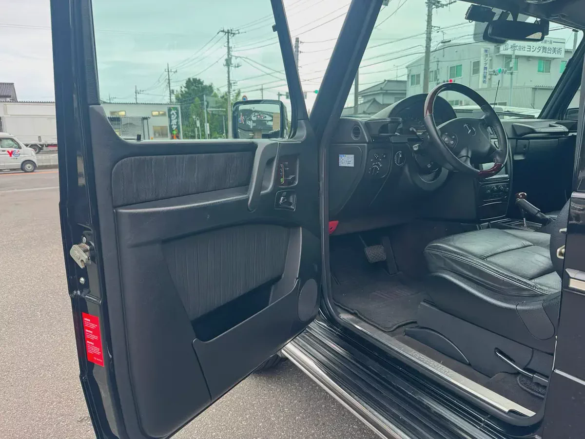 Pristine 2004 Mercedes-Benz G 320 | Japanese Specs | Low Mileage | Collector Condition-9-9