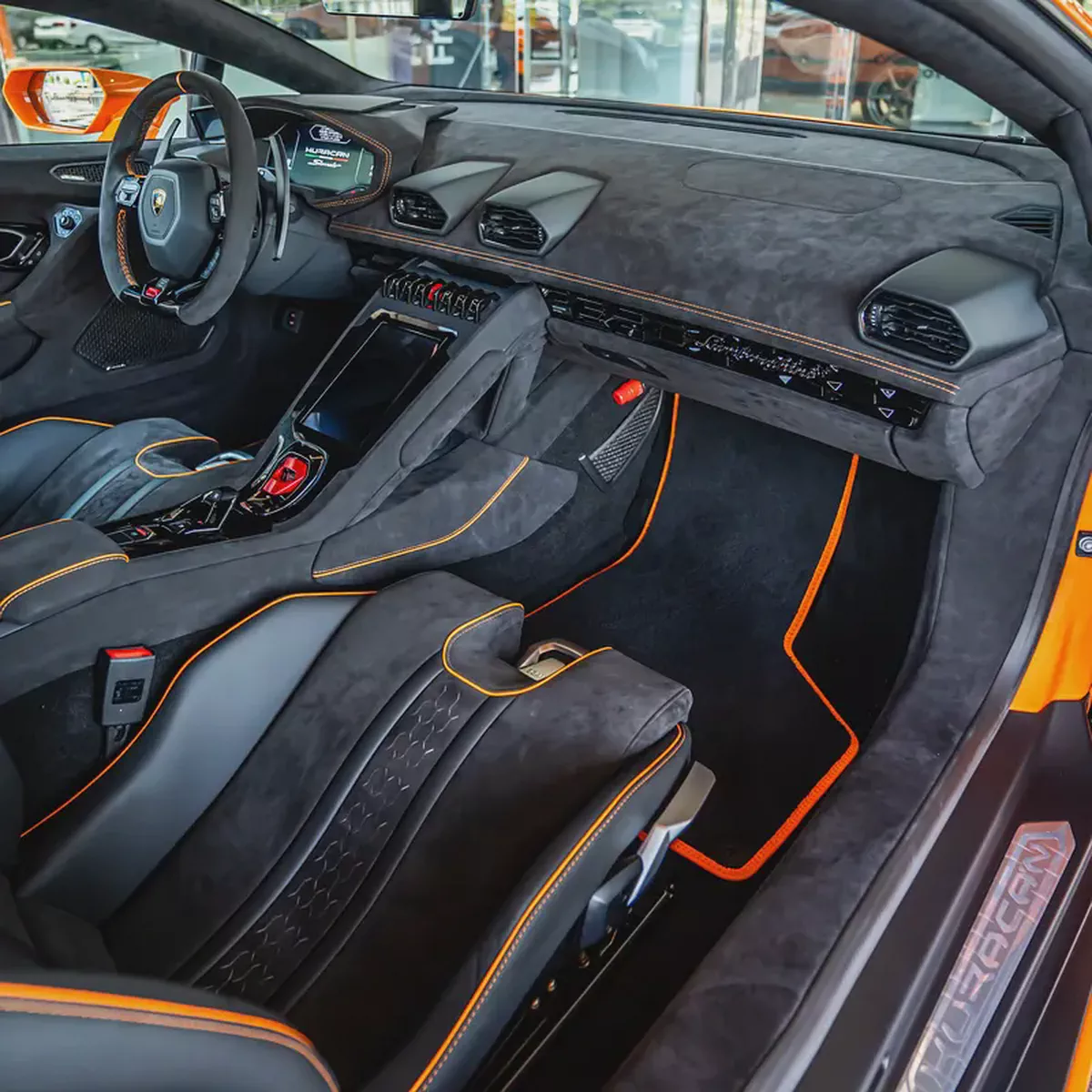 Lamborghini Huracan Sterrato 2024 - Off-Road Edition( 60th Anniversary) DONE ONLY 500KM-12-12