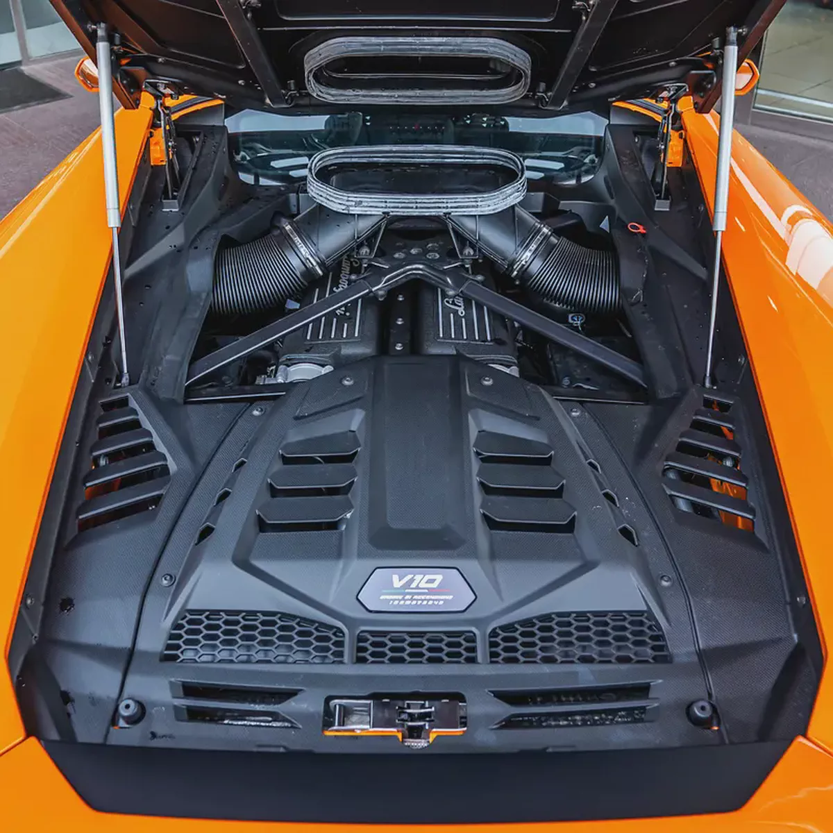 Lamborghini Huracan Sterrato 2024 - Off-Road Edition( 60th Anniversary) DONE ONLY 500KM-6-6