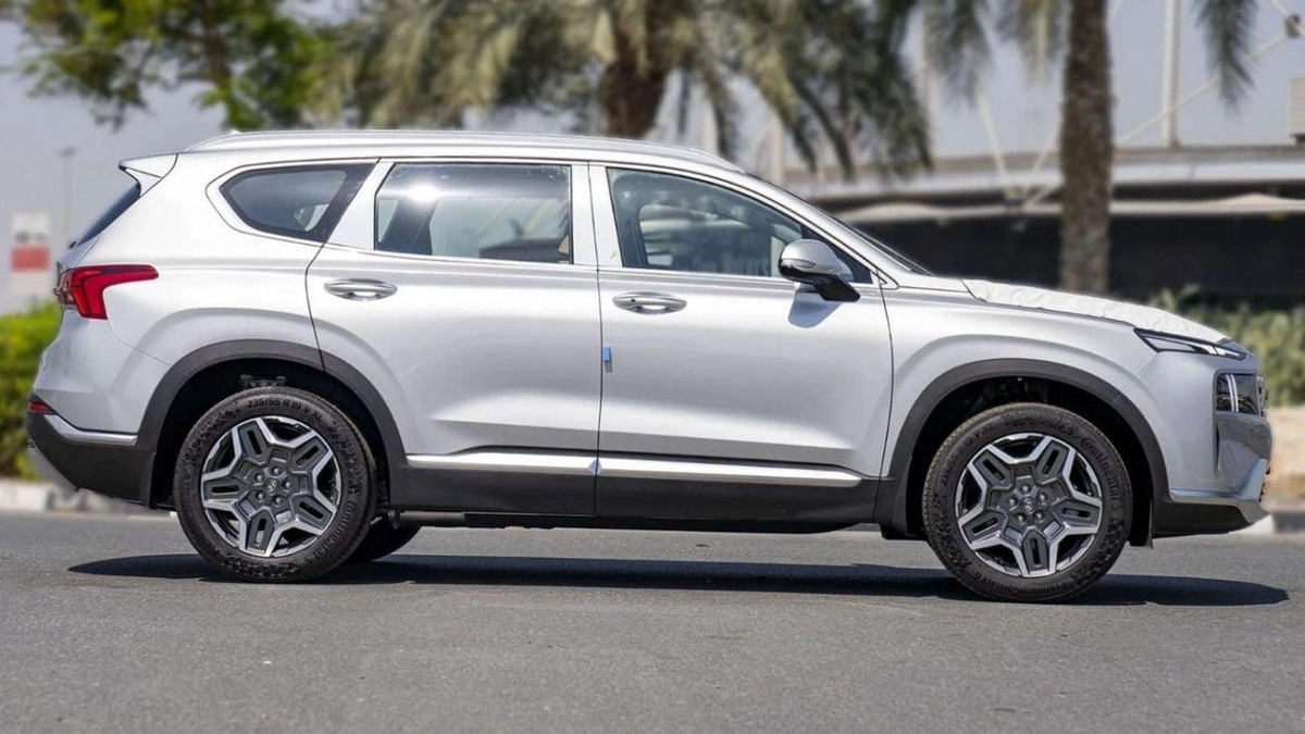 Hyundai Santa Fe SMART PLUS SANTAFE luxury 2.5L-18-0