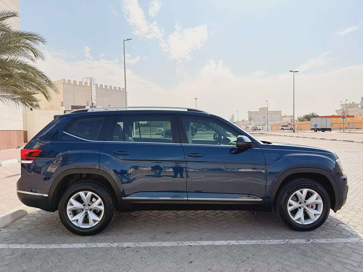 Volkswagen Teramont SE V6 3.6 2019 Model GCC Specs With Full Service History In Perfect Condition-3-3