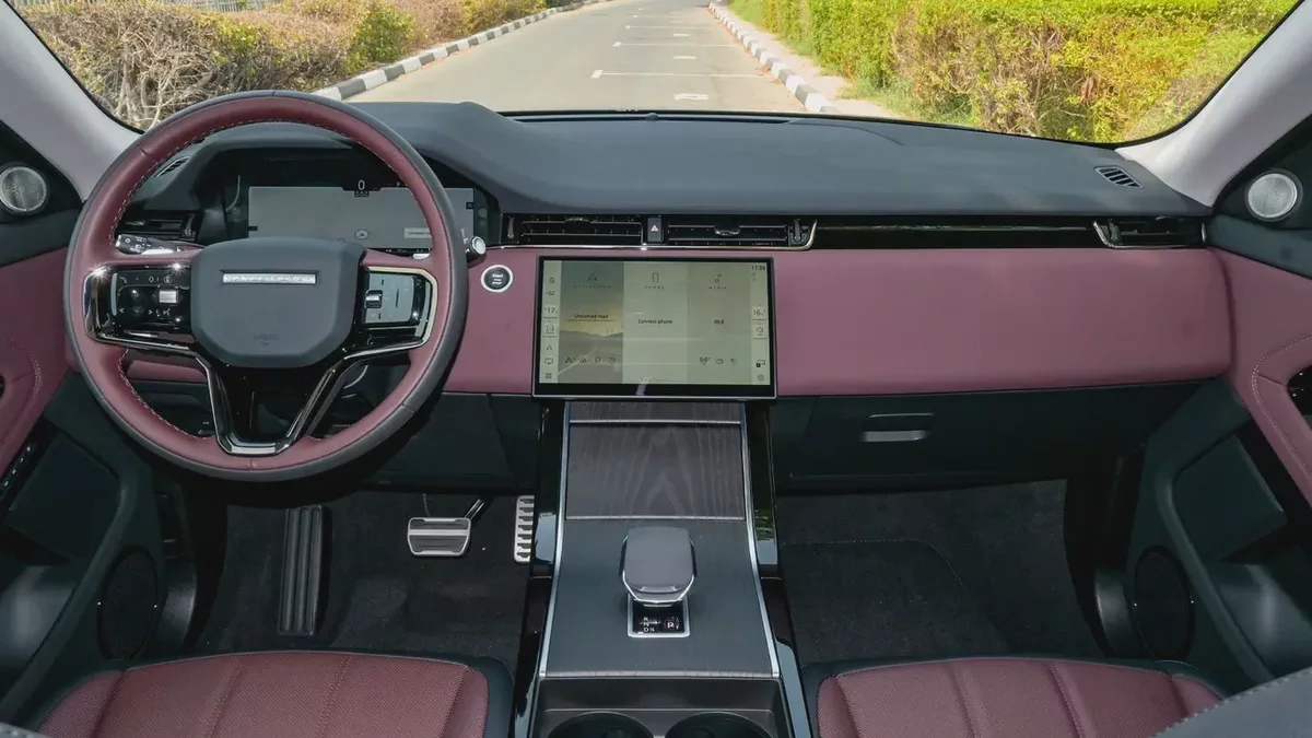 RANGE ROVER EVOQUE SE P250 DYNAMIC 2025!! BRAND NEW CAR!! MENTIONED PRICE IS FOR EXPORT ONLY-7-7