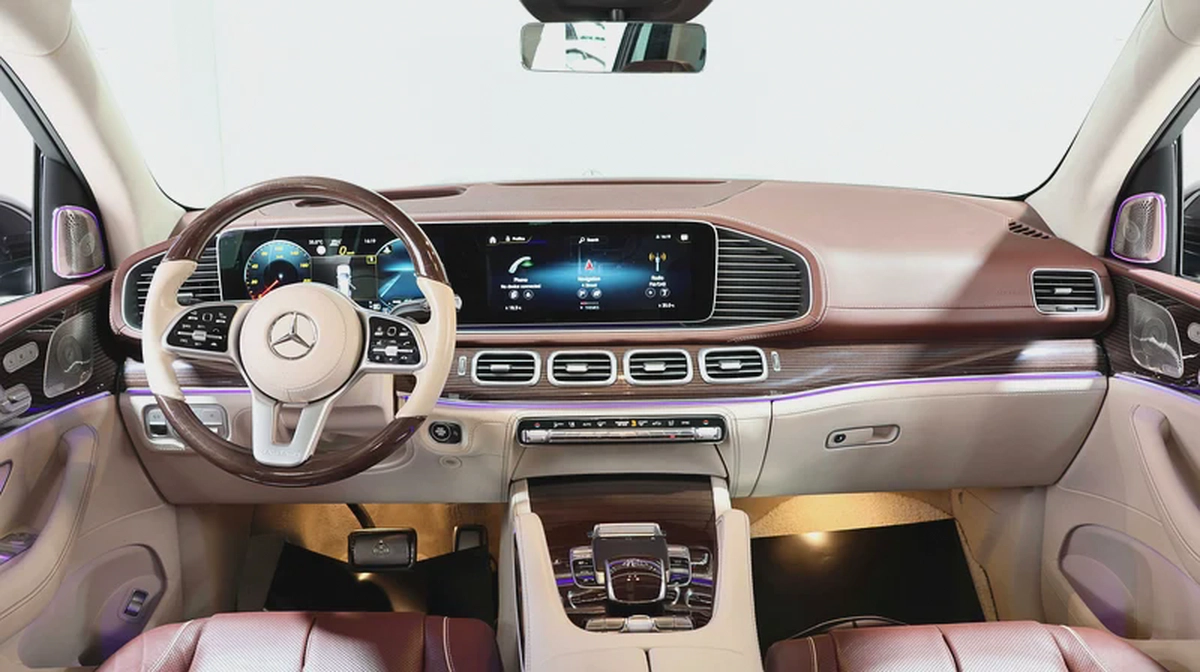Mercedes Benz GLS 600 Maybach-GCC-Full Service History-VIP Seats-High Specs-Luxury SUV-9-9