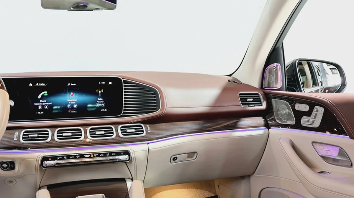 Mercedes Benz GLS 600 Maybach-GCC-Full Service History-VIP Seats-High Specs-Luxury SUV-14-14