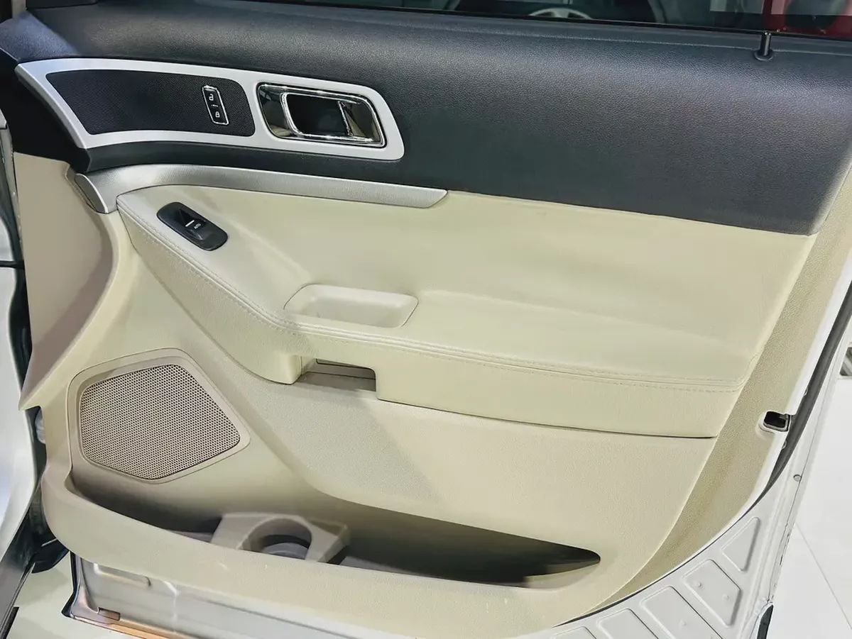 FORD EXPLORER LIMITED 2015 WITH FULL SERVICE HISTORY FROM AL TAYER-16-16