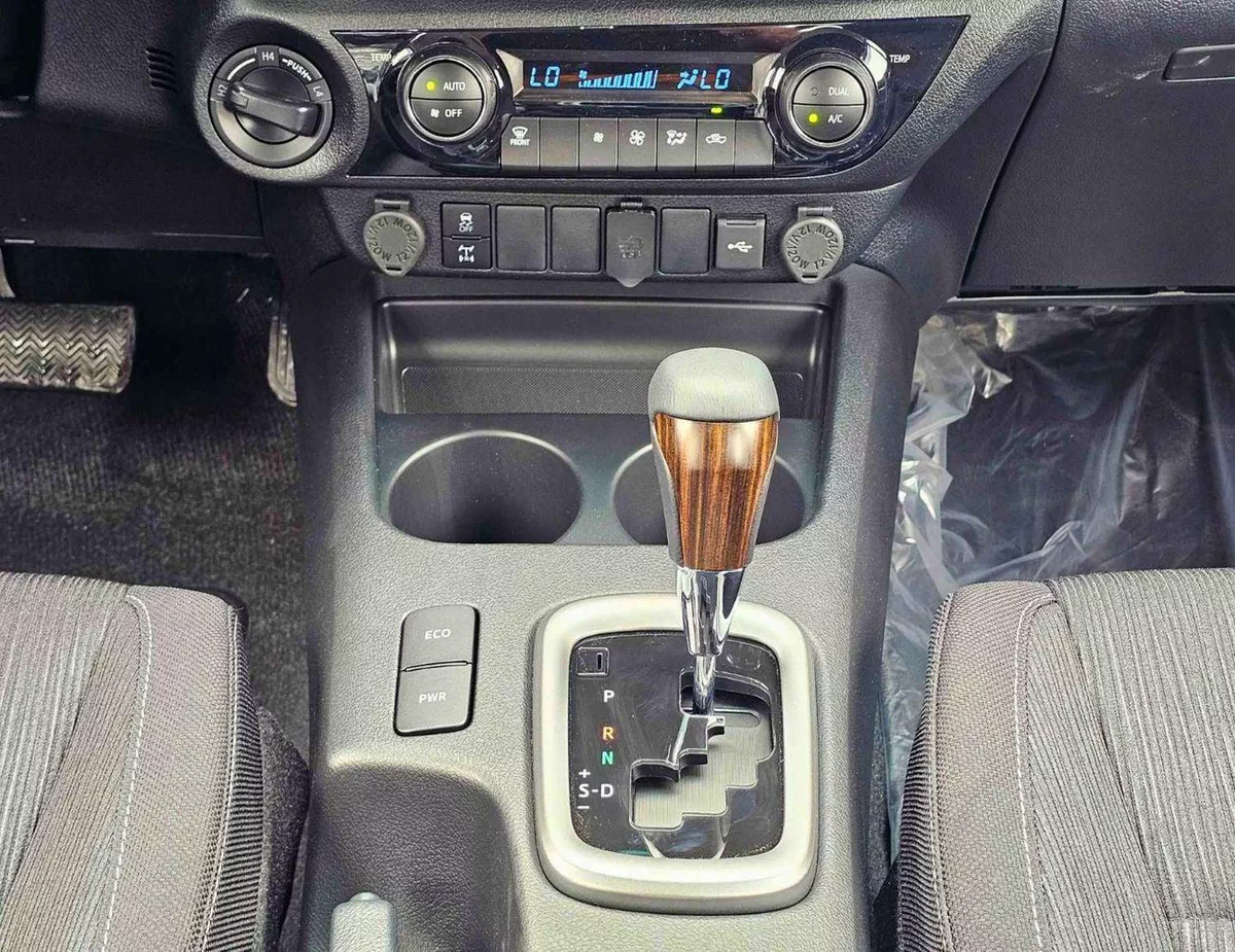 Toyota Hilux SR5 (NON GCC) SR5 TRD || WOOD INTERIOR W VISOR | 4.0L PETROL V6 4WD | BLIND SPOT | DIFFLOCK | DVD+CAMERA | READY S-20-0
