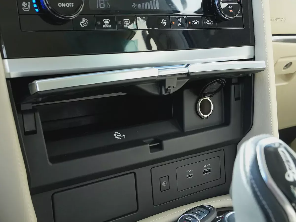 2024 INFINITI QX80 LUXURY SENSORY PROACTIVE 5.6L V8 4WD 8-SEATS BRAND NEW 0KM-10-10
