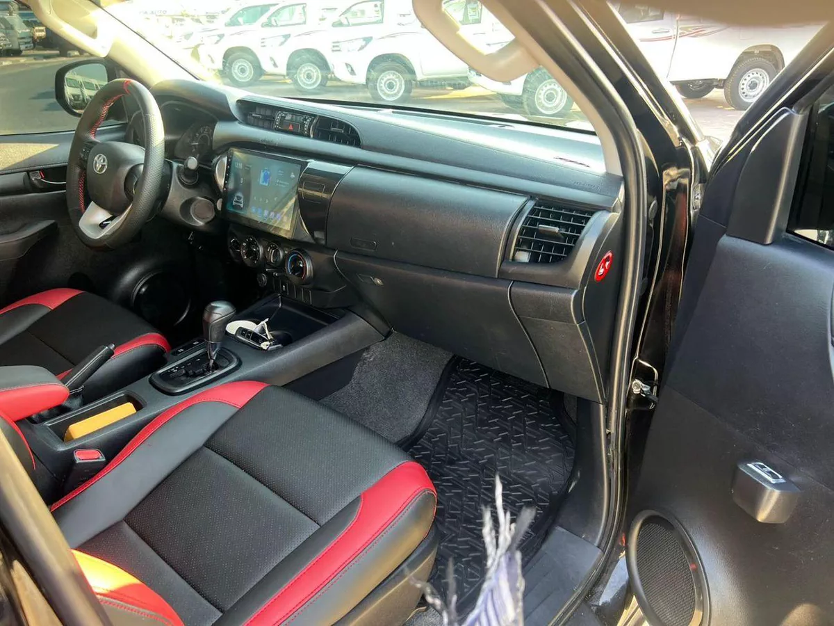 Toyota Hilux GLS 2019 Toyota Hilux Modified - 2.7L V4 GCC- AWD 4x4- Rear Camera - Push start - Patrol --12-0