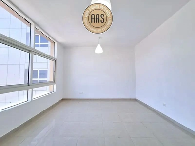 "Spacious studio Available for Rent 41k - 6 cheques payments-3