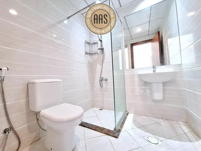 "Spacious studio Available for Rent 41k - 6 cheques payments-4