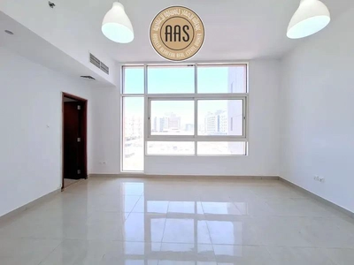 "Spacious studio Available for Rent 41k - 6 cheques payments-5