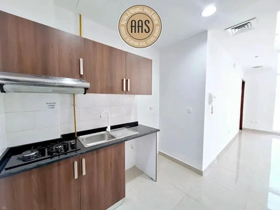 "Spacious studio Available for Rent 41k - 6 cheques payments-6