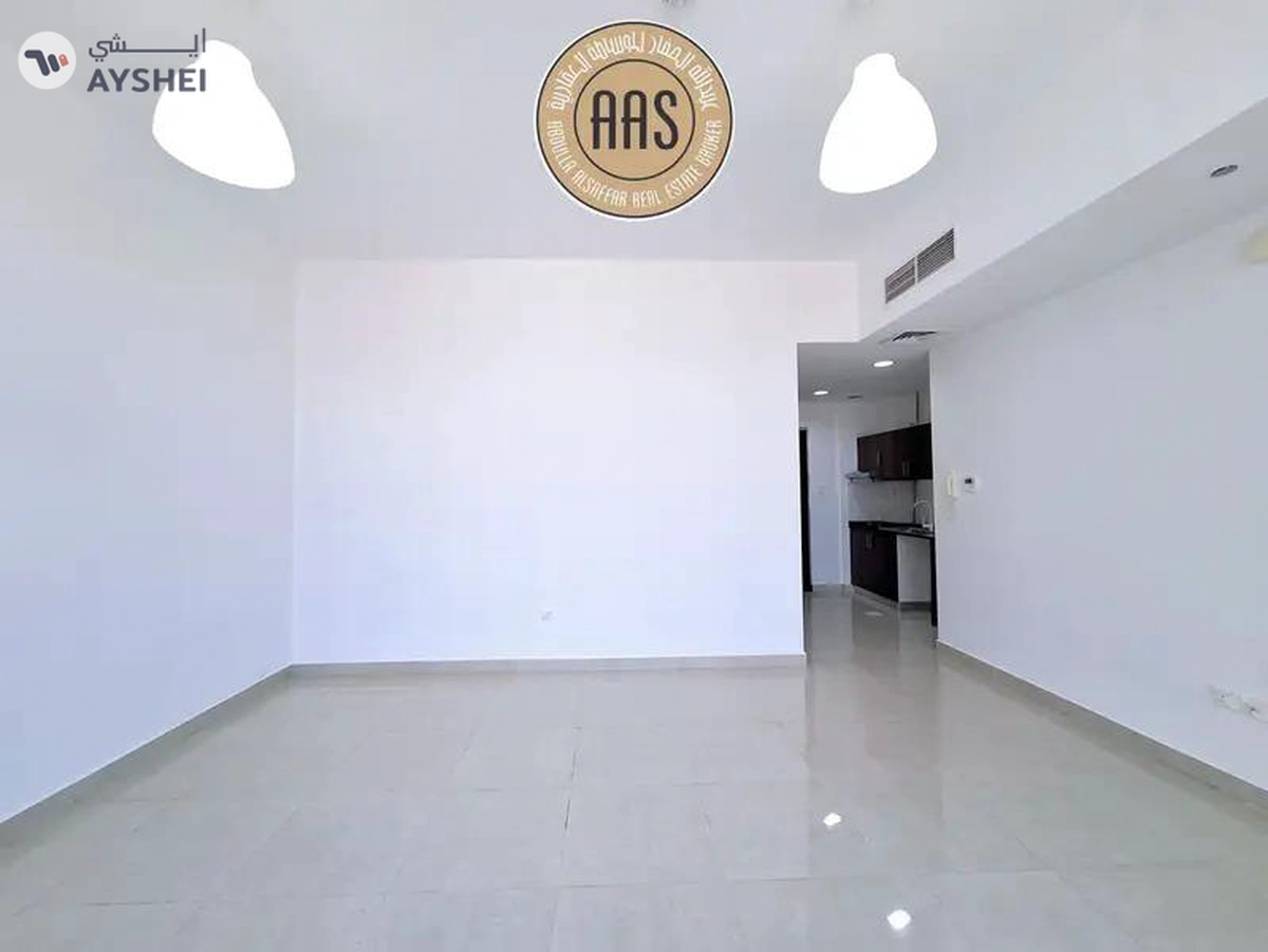 "Spacious studio Available for Rent 41k - 6 cheques payments-2-2