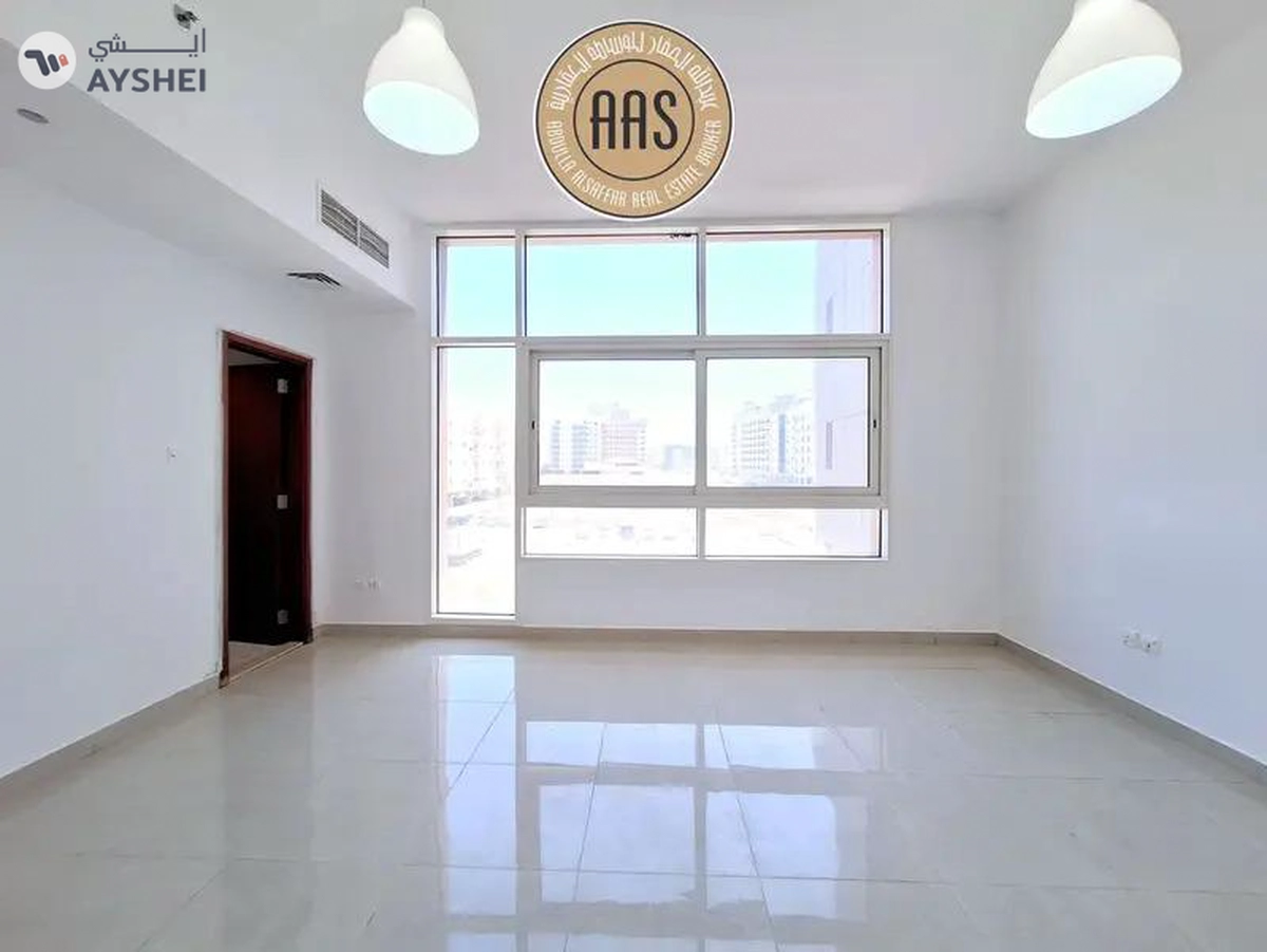 "Spacious studio Available for Rent 41k - 6 cheques payments-5-5