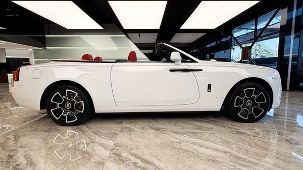 Rolls Royce Dawn Rolls-Royce Dawn  - Silver Package