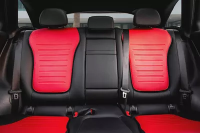 4,407 P.M |  GLC 200 Premium Plus | 0% Downpayment | 2030 WARRANTY!-11
