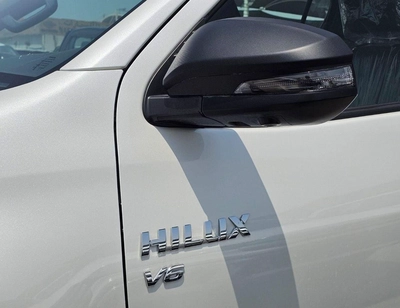 Toyota Hilux ADVENTURE SR5 ADVENTURE || 4.0L PETROL V6 A/T | BULLBAR | 360*CAMERA | WIRELESS CHARGER | BLIND SPOT (CODE # H-9
