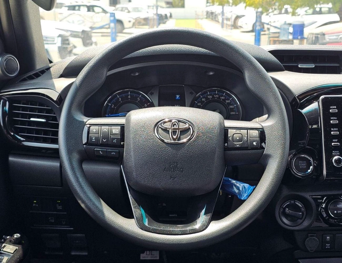 Toyota Hilux ADVENTURE SR5 ADVENTURE || 4.0L PETROL V6 A/T | BULLBAR | 360*CAMERA | WIRELESS CHARGER | BLIND SPOT (CODE # H-21-0