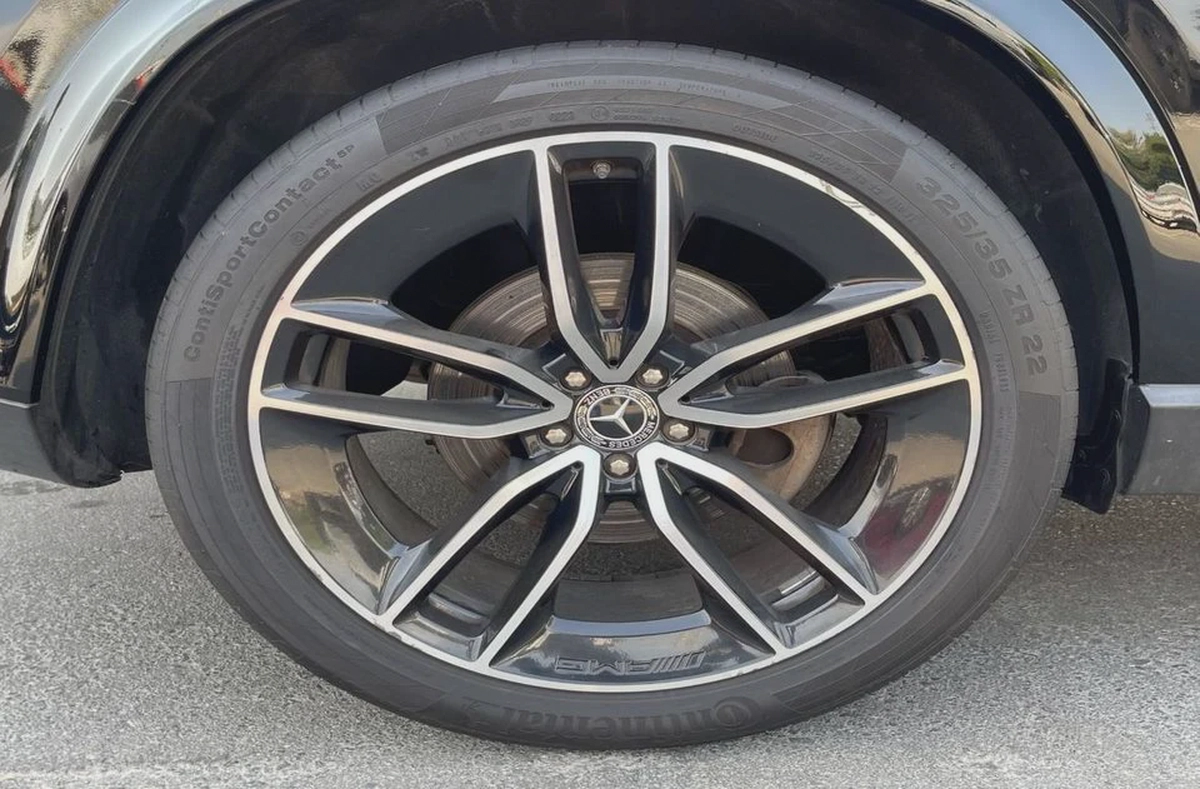 Mercedes Benz GLE 450 AMG 4MATIC 3L-6CYL GCC -GARGASH ENTERPRISES