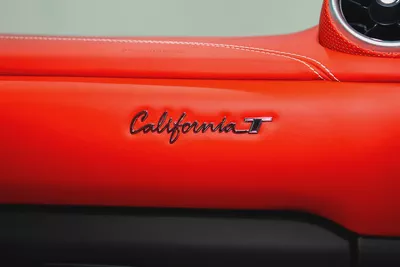 2016 FERRARI CALIFORNIA T | VERY LOW MILEAGE | HANDLING SPECIALE | CARBON LED STEERING |-16
