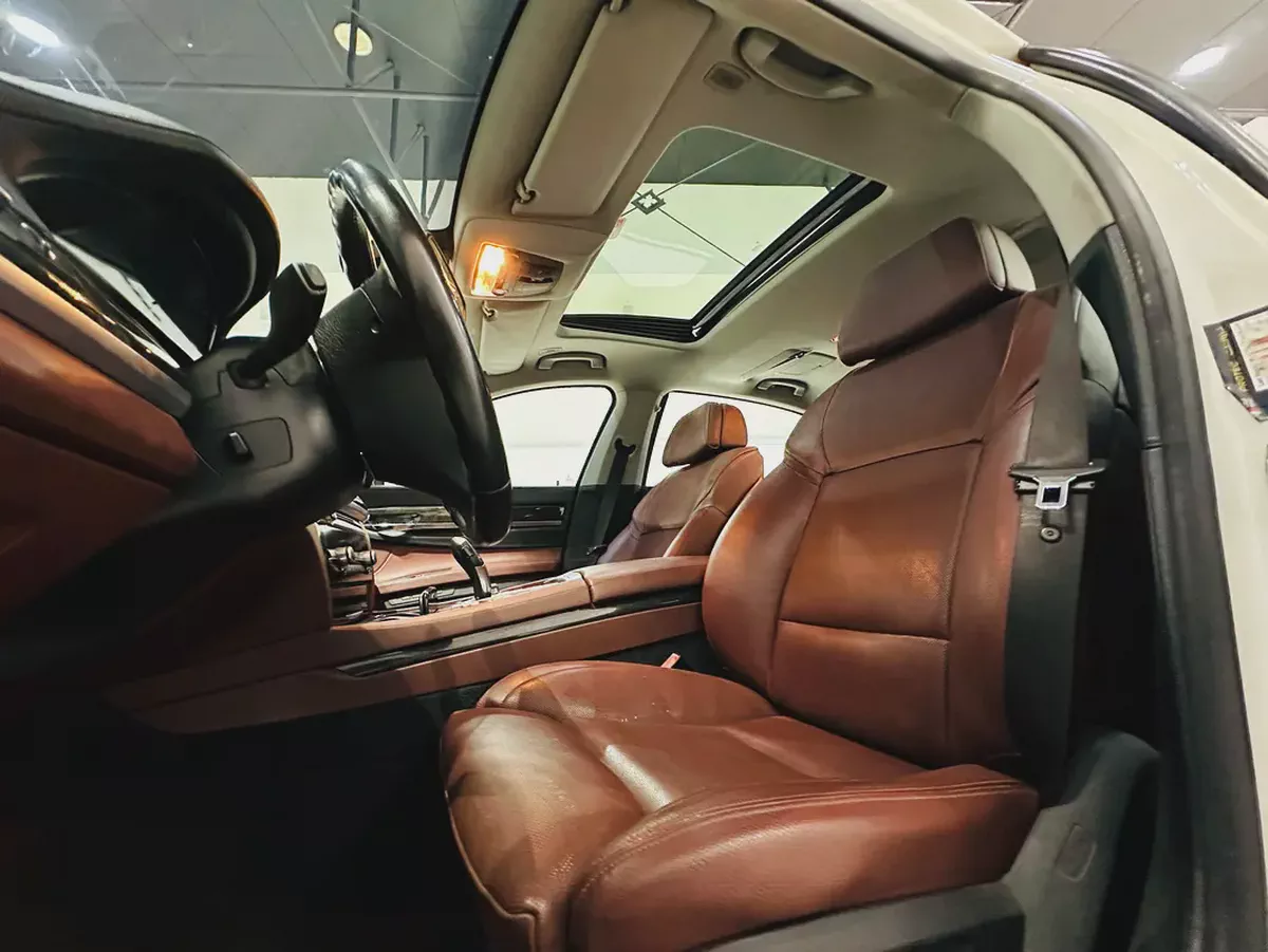 BMW 7-Series 740i Exclusive 2012 | GCC Specs | Well Maintained-16-16