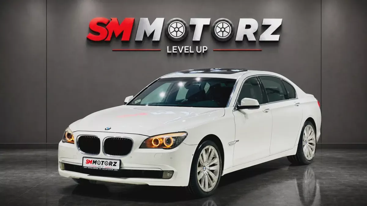 BMW 7-Series 740i Exclusive 2012 | GCC Specs | Well Maintained-2-2