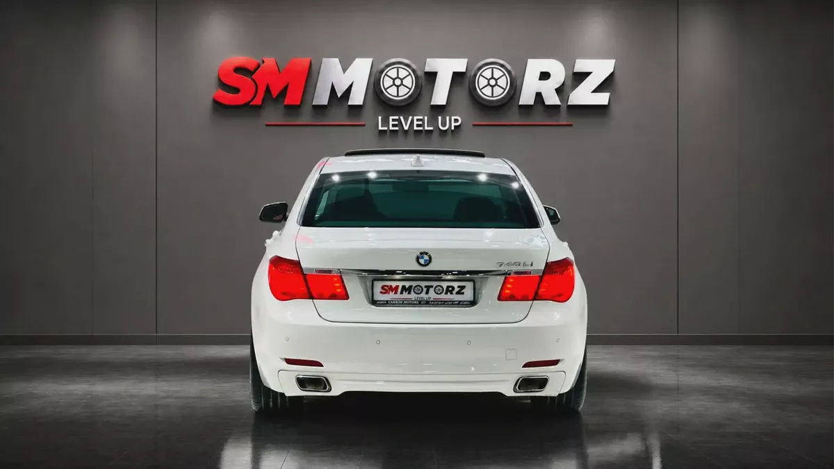 BMW 7-Series 740i Exclusive 2012 | GCC Specs | Well Maintained-6-6