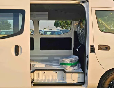 Nissan Urvan HIGH ROOF WIDE BODY HIGHROOF | M/T | PANEL VAN | 2.5L V4 PETROL | FRONT COOLER (CODE#NHURPP)-11