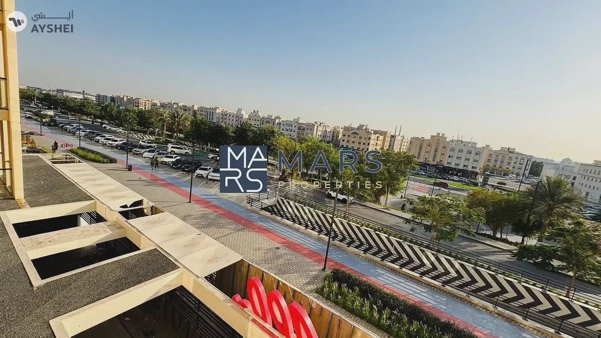 Sunny 1BHK Facing Roadside – Perfect for City Living!