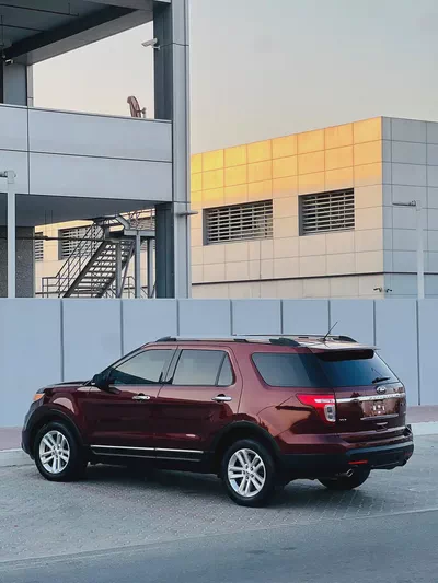 Well Maintained Ford Explorer XLT 2015 | GCC Specs-11