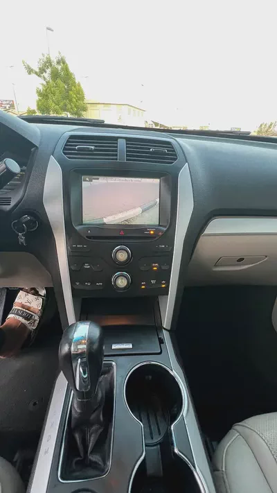 Well Maintained Ford Explorer XLT 2015 | GCC Specs-13