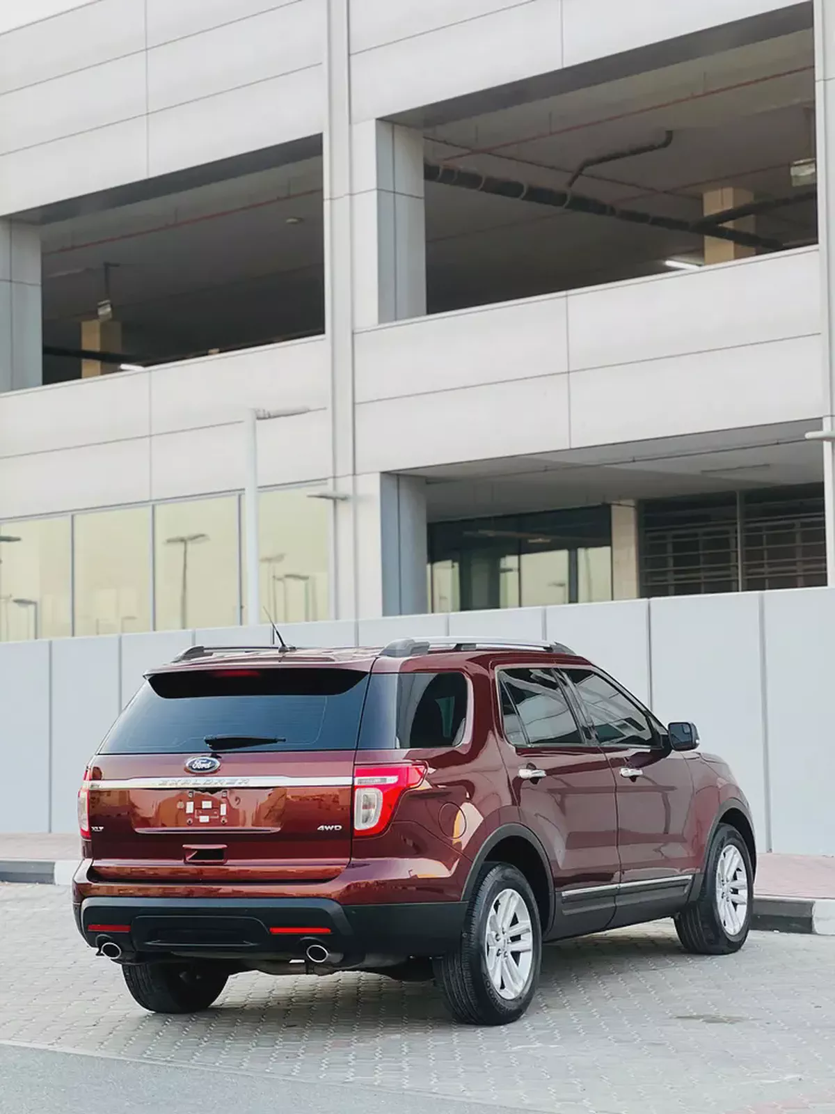 Well Maintained Ford Explorer XLT 2015 | GCC Specs-9-9