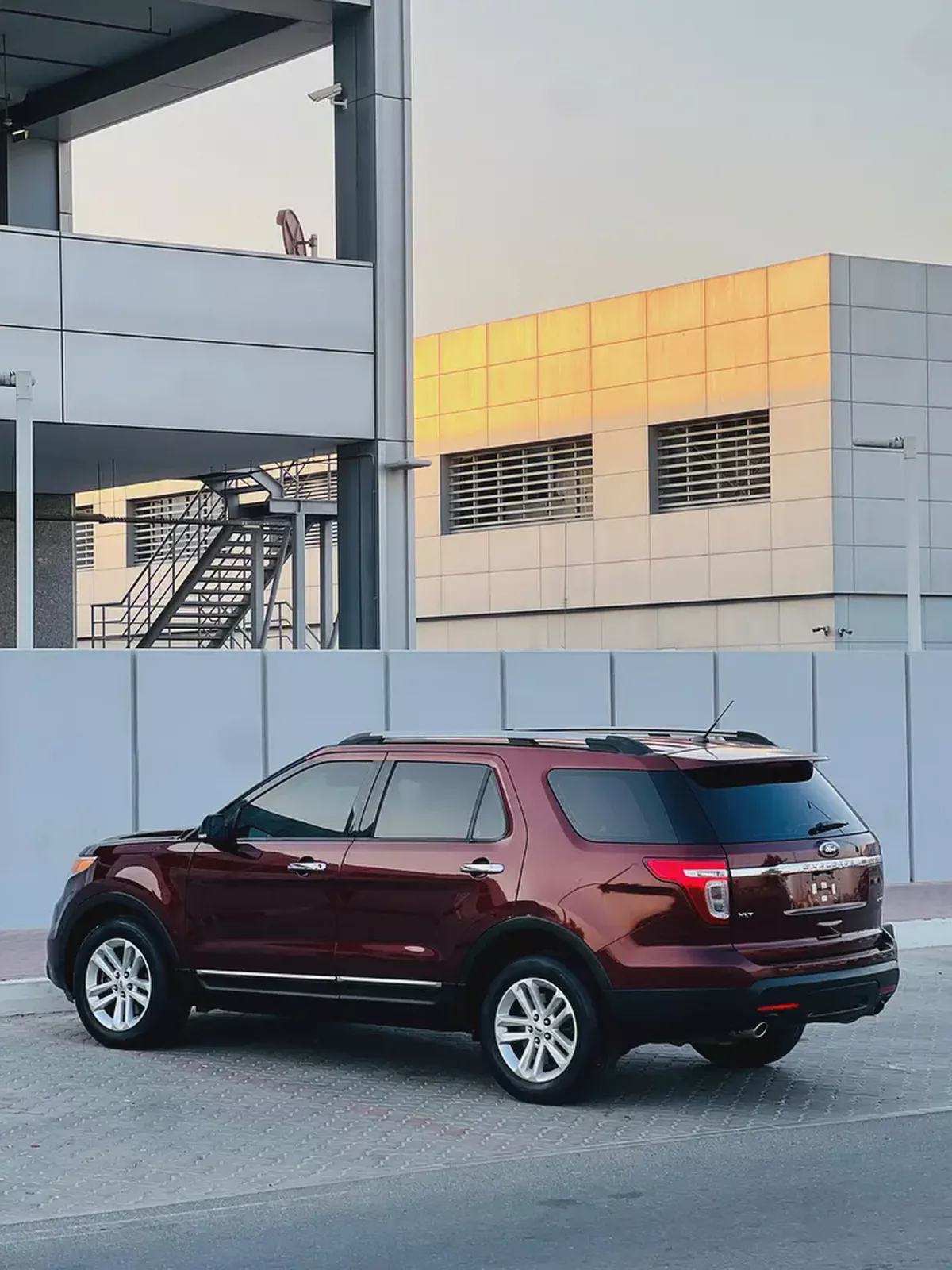 Well Maintained Ford Explorer XLT 2015 | GCC Specs-11-11