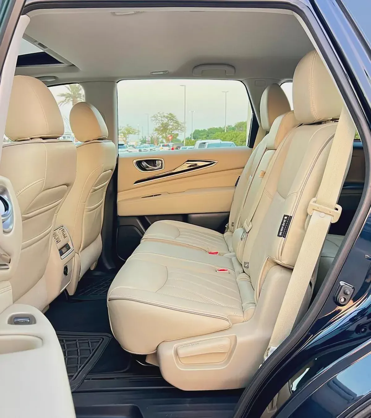 Stunning Infiniti QX60 Premium 2019 | GCC Specs | Well Maintained-9-9