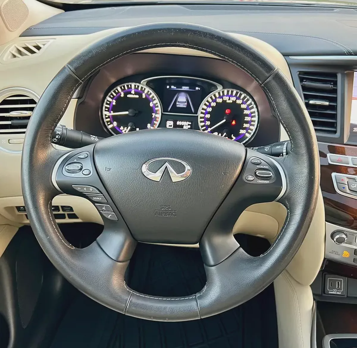 Stunning Infiniti QX60 Premium 2019 | GCC Specs | Well Maintained-19-19