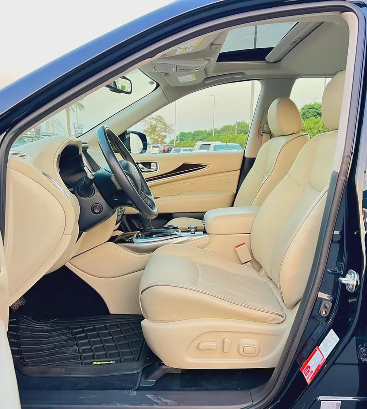 Stunning Infiniti QX60 Premium 2019 | GCC Specs | Well Maintained-7-7