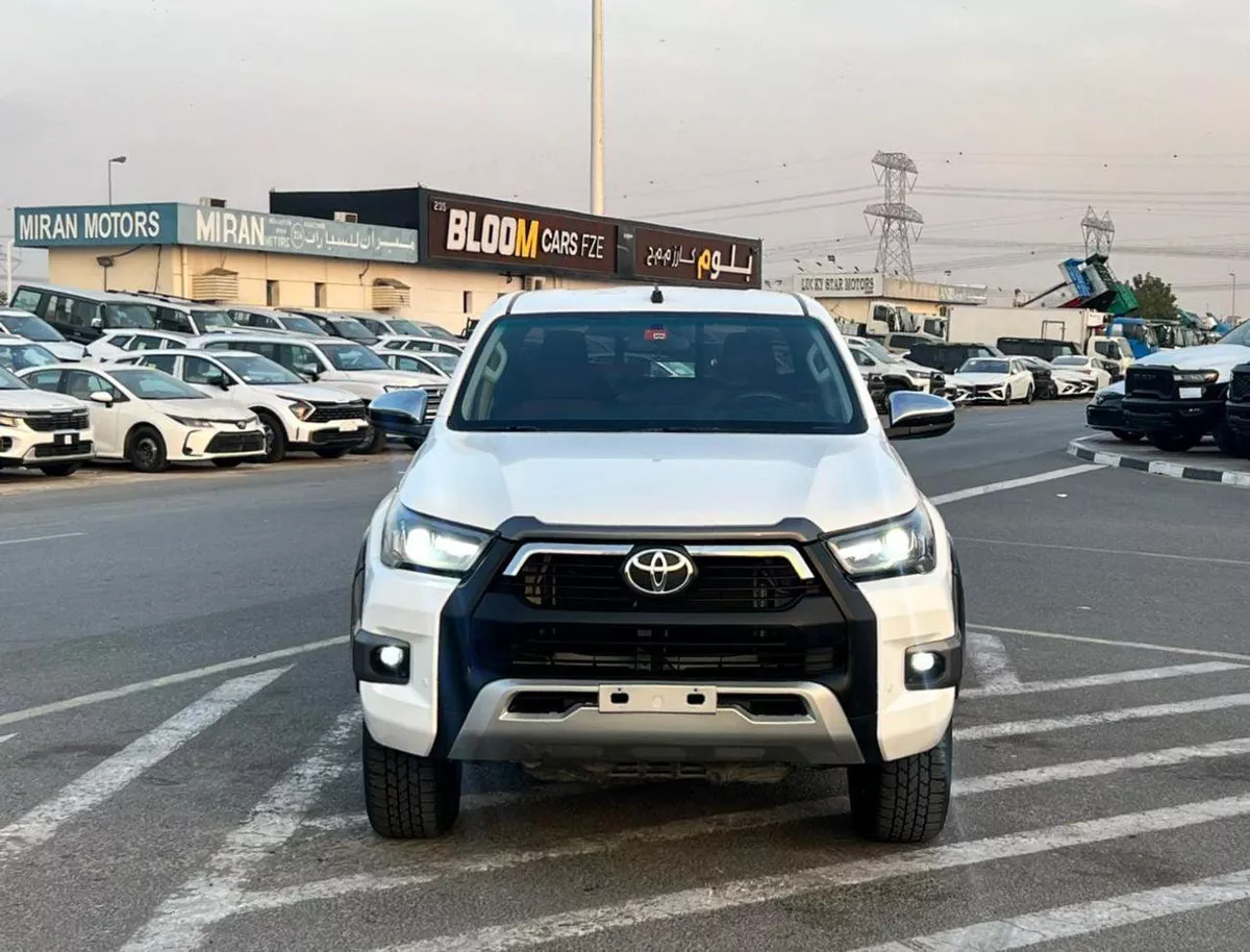 Toyota Hilux ADVENTURE 2022 Toyota Hilux Advanture Modified - 2.7L V4 - AWD 4x4 -GCC- Rear Camera - Patrol-1-0
