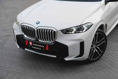 5,092 P.M |  X5 xDrive 40iM-Sport | 0% Downpayment | Excellent Condition!-6