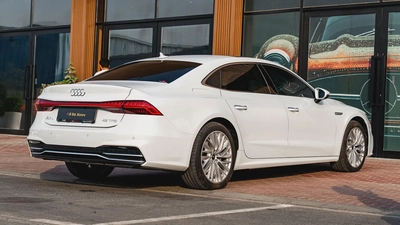 2023 Audi A7L S-line 45TFS 2.0L | Very Low Mileage-4