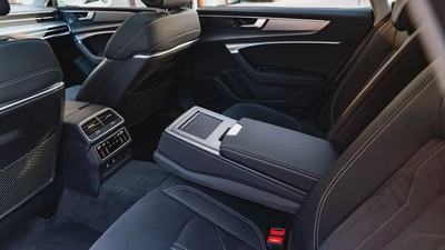 2023 Audi A7L S-line 45TFS 2.0L | Very Low Mileage-14