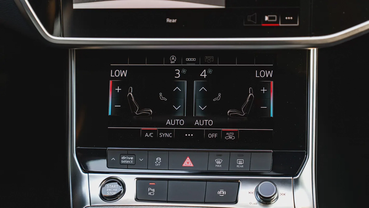 2023 Audi A7L S-line 45TFS 2.0L | Very Low Mileage-13-13