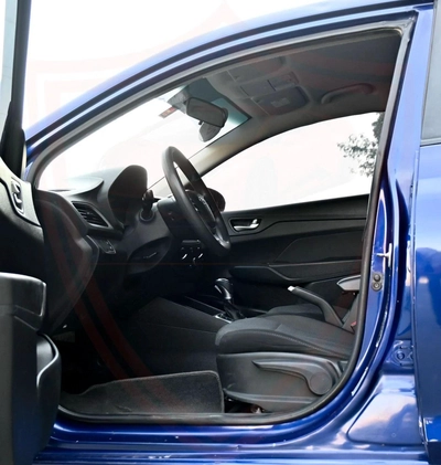 Hyundai Accent GLS 1.6L (138 HP) Sedan| 1.6 L | 2022 | GCC | Accident-Free | In Excellent Condition-5
