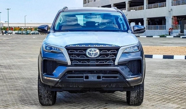Toyota Fortuner FORTUNER 2.7L AT/AC  4WD PETROL 2024