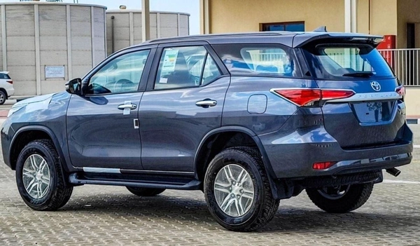 Toyota Fortuner FORTUNER 2.7L AT/AC  4WD PETROL 2024