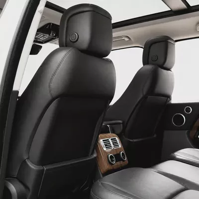 AED 3,544 P.M • 0% Downpayment • Rover Range Rover HSE • 1 Year Warranty-12